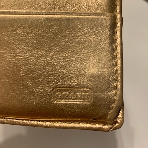 Coach Wallet - Picture 4 of 5